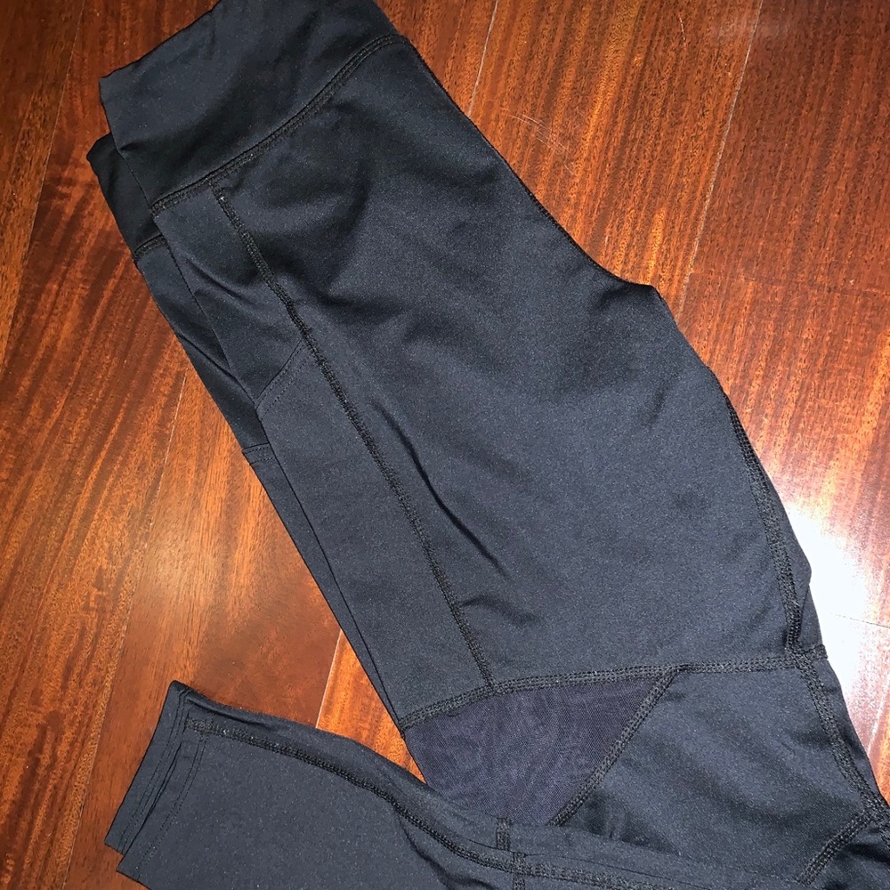 URBAN OUTFITTERS “Without Walls” Workout Legging